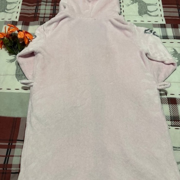 VS/PINK Bling Robe!!!! - Picture 3 of 6